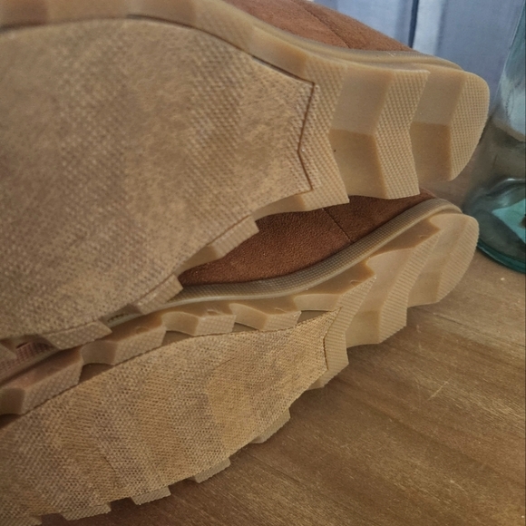 Maurices Ankle Boot - Picture 3 of 6